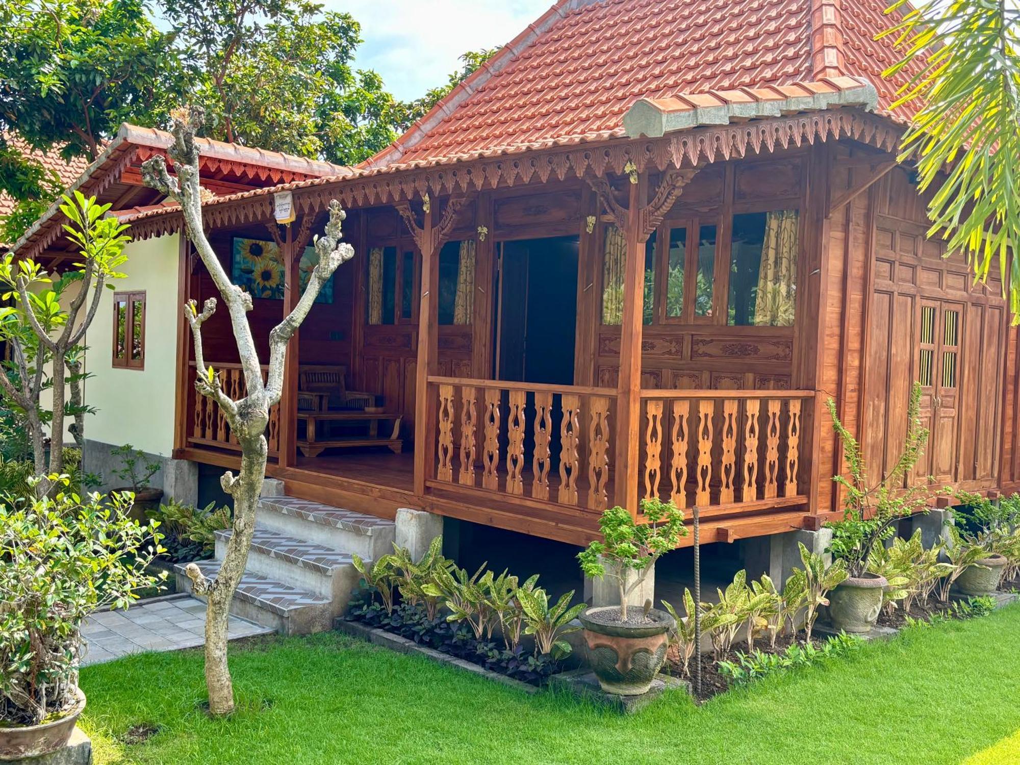 Di Abian Villas *